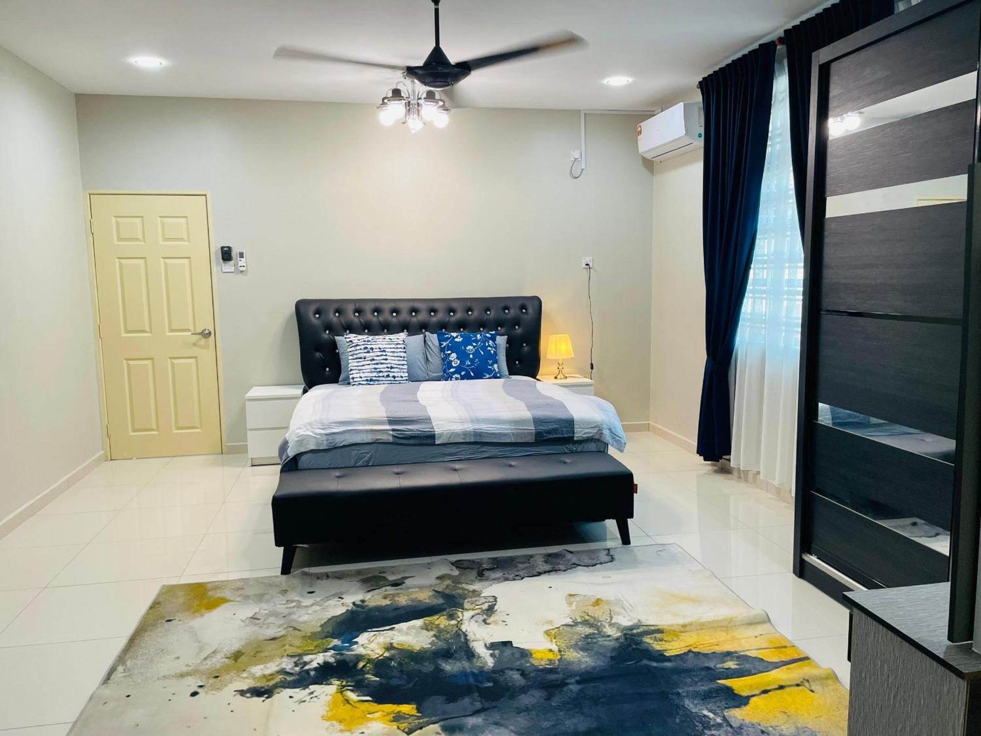 Nazirin Homestay No 27 Tmn Desa Manjung Lumut Exterior photo